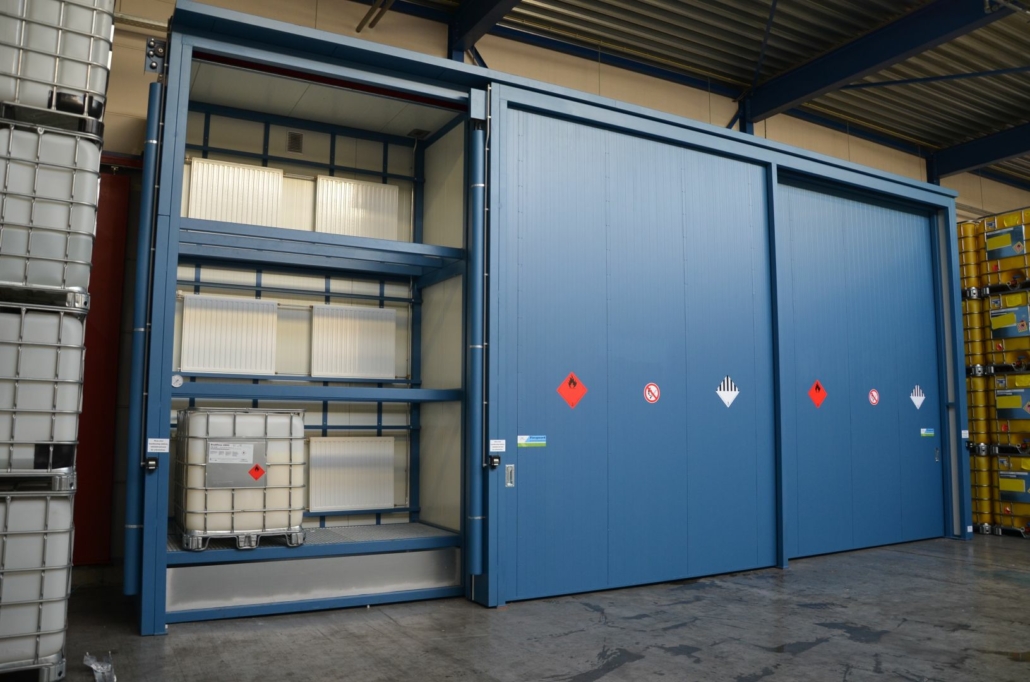 warmtekamer met cv ketel en radiatoren in w