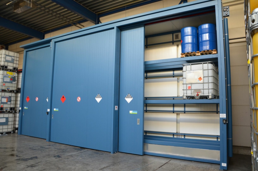 warmtekamer met cv ketel en radiatoren in w